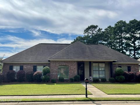 180 Memory Ln, Madison, MS 39110 photo 1