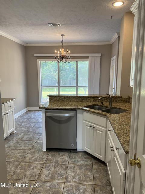 422 Violet Dr, Madison, MS 39110 photo 9