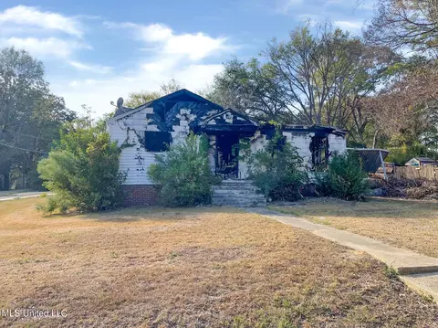 2835 Arbor Hill Dr, Jackson, MS 39212