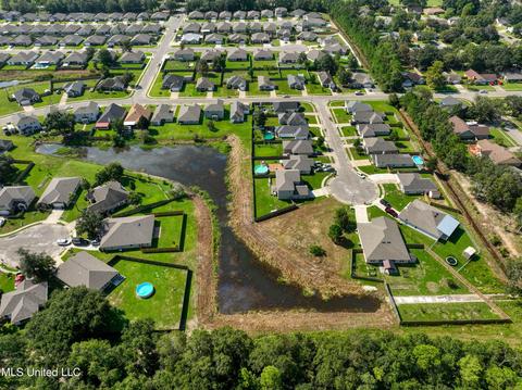 7 Periwinkle Ln, Long Beach, MS 39560 photo 4