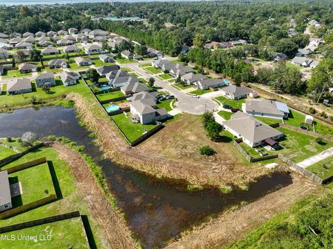 7 Periwinkle Ln, Long Beach, MS 39560 photo 3