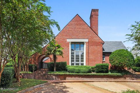 5 Crestview Cv, Jackson, MS 39211