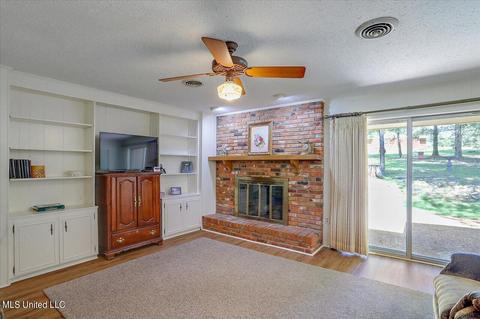 1212 Vickers Dr, Kosciusko, MS 39090 photo 8