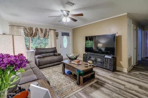36 London St S, Lucedale, MS 39452 photo 4