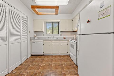 7 Wilderness Run, Diamondhead, MS 39525 photo 8