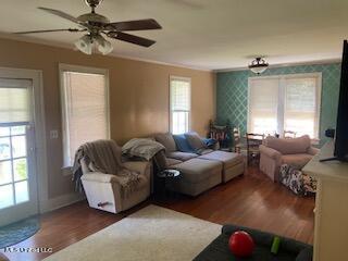 1231 Monroe St, Jackson, MS 39202 photo 3
