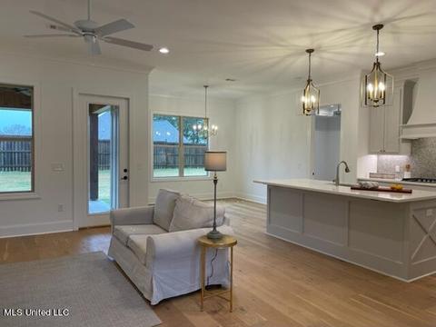 115 Catherine Blvd, Clinton, MS 39056 photo 4