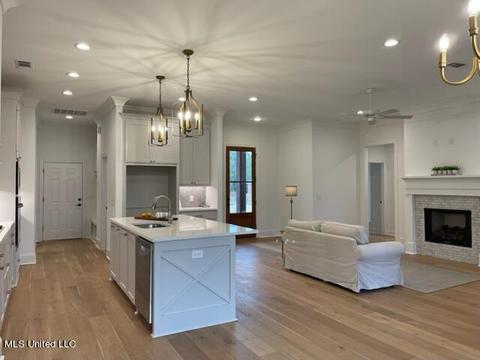 115 Catherine Blvd, Clinton, MS 39056 photo 9