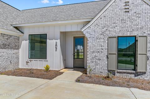 202 Baleigh Dr, Canton, MS 39046 photo 2