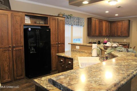 111 Murray Cowart Rd, Lucedale, MS 39452 photo 8