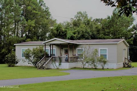 111 Murray Cowart Rd, Lucedale, MS 39452 photo 2