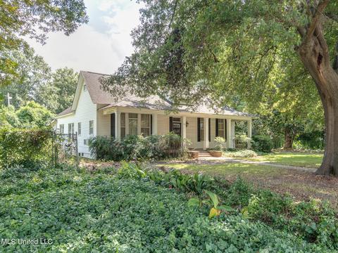 312 Park St, Lyon, MS 38645 photo 1