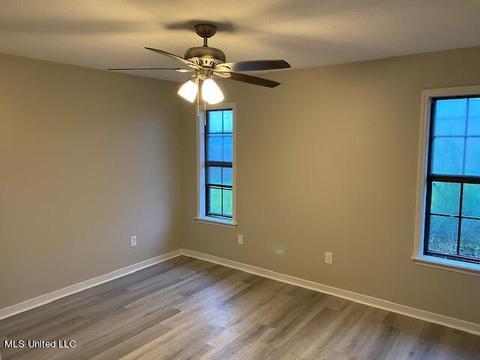 521 Wilder Dr, Flora, MS 39071 photo 6