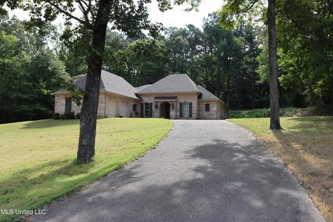 24 Boone Dr, Hernando, MS 38632 photo 2