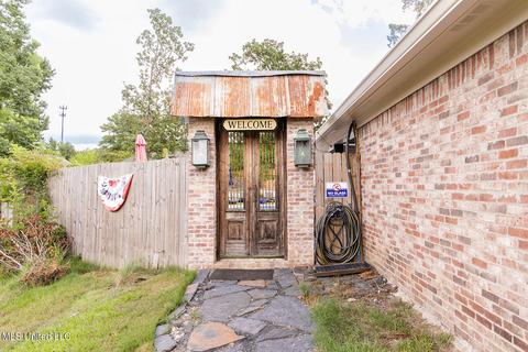 246 E Pinebrook Dr, Brandon, MS 39047 photo 4