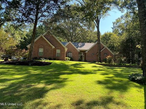 4230 Spring Valley Dr, Olive Branch, MS 38654 photo 1