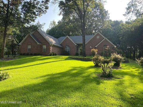 4230 Spring Valley Dr, Olive Branch, MS 38654 photo 2