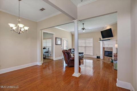 324 Red Cedar Dr, Brandon, MS 39047 photo 6