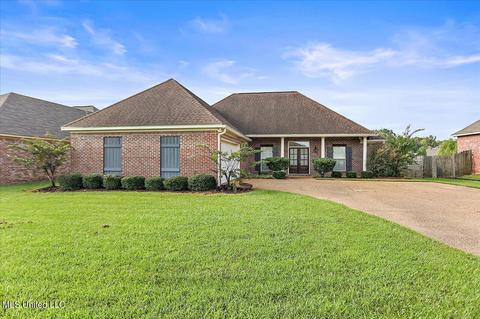 324 Red Cedar Dr, Brandon, MS 39047 photo 2