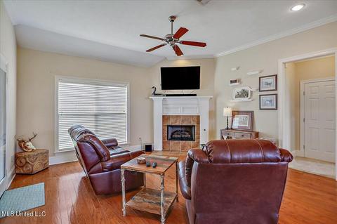 324 Red Cedar Dr, Brandon, MS 39047 photo 8