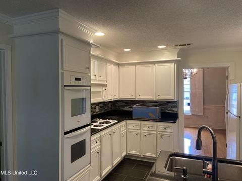 1523 Sherman Ave, Jackson, MS 39211 photo 5