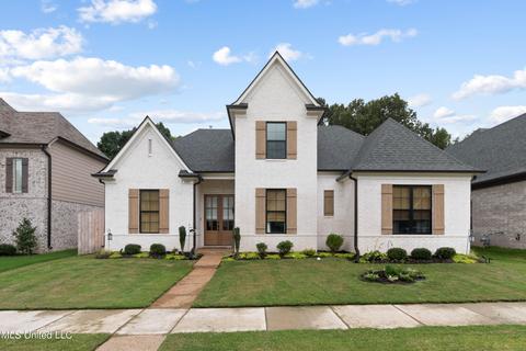 5911 Stonecrest Dr, Olive Branch, MS 38654 photo 1