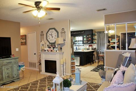 158 Devaughn Rd, Lucedale, MS 39452 photo 5