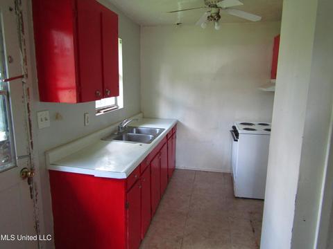 3540 Douglas Ave, Jackson, MS 39213 photo 2
