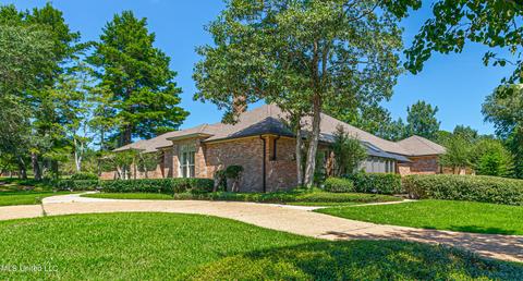 78 Saint Andrews Dr, Jackson, MS 39211 photo 3
