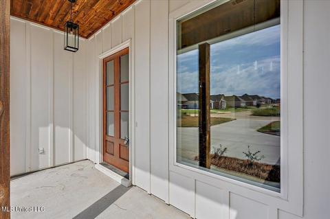 137 Ashby Ridge Dr, Canton, MS 39046 photo 4