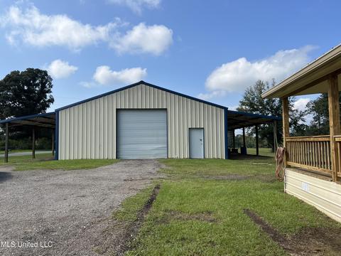 306 Flint Creek Rd, Wiggins, MS 39577 photo 4