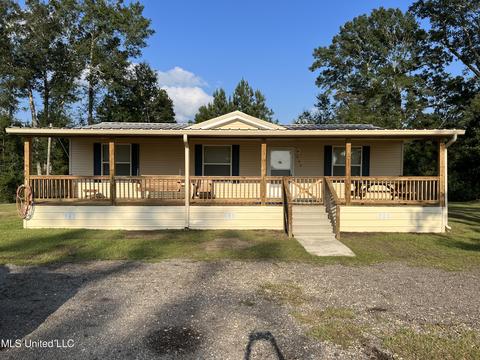 306 Flint Creek Rd, Wiggins, MS 39577 photo 1