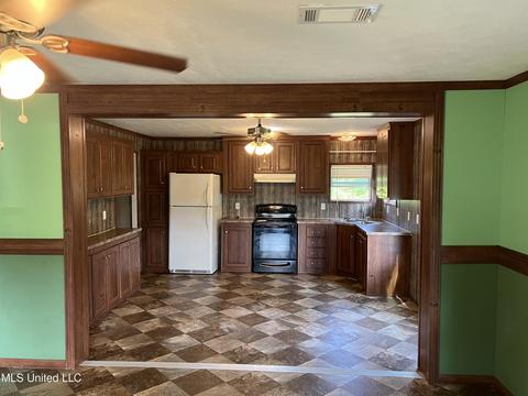 306 Flint Creek Rd, Wiggins, MS 39577 photo 6