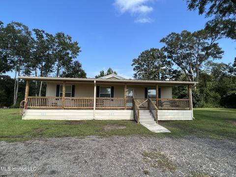 306 Flint Creek Rd, Wiggins, MS 39577 photo 2