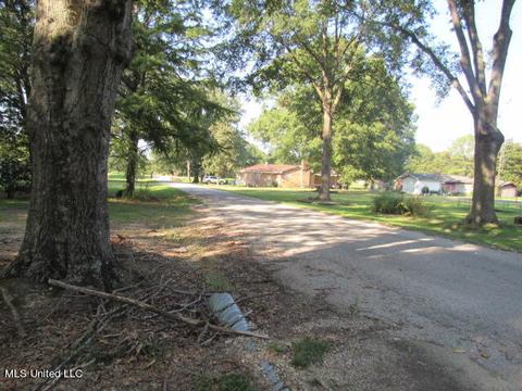 525 Susan St, Crowder, MS 38622 photo 5