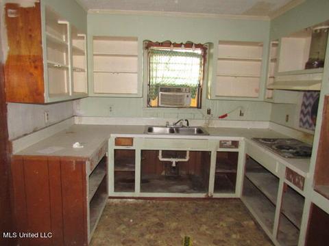 525 Susan St, Crowder, MS 38622 photo 12