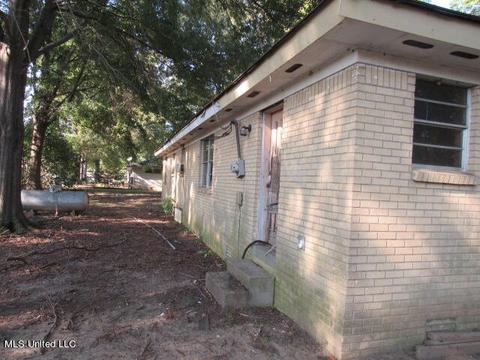 525 Susan St, Crowder, MS 38622 photo 4
