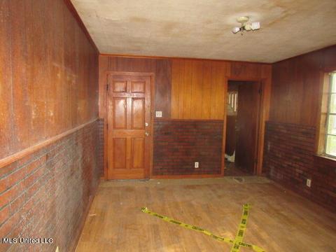 525 Susan St, Crowder, MS 38622 photo 8