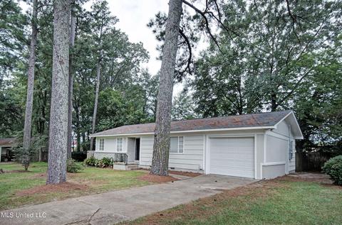 5565 Wayneland Dr, Jackson, MS 39211 photo 2