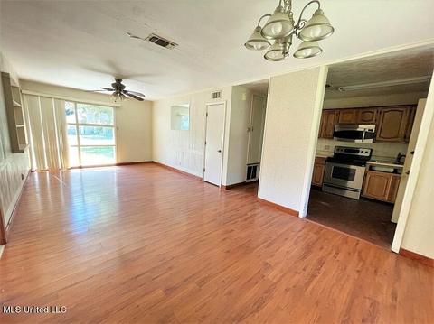 703 E Old Pass Rd, Long Beach, MS 39560 photo 3