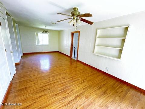 703 E Old Pass Rd, Long Beach, MS 39560 photo 2