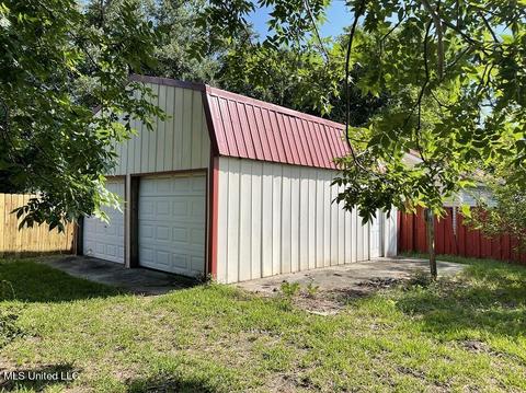703 E Old Pass Rd, Long Beach, MS 39560 photo 17