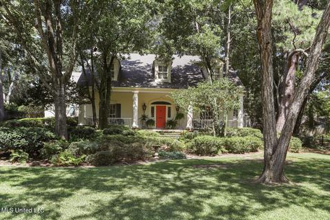 2314 E Manor Dr, Jackson, MS 39211 photo 1