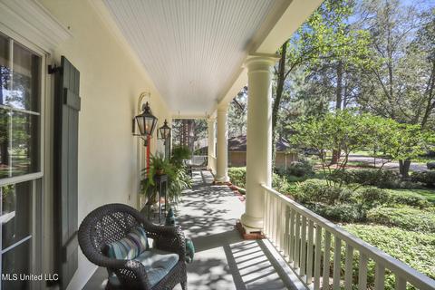 2314 E Manor Dr, Jackson, MS 39211 photo 3