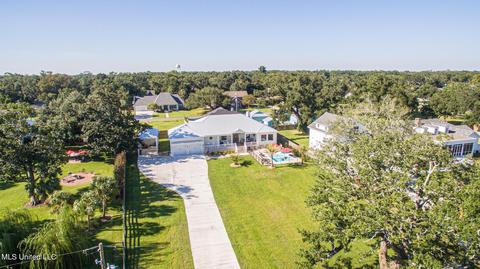 316 E Fifth St, Long Beach, MS 39560 photo 3