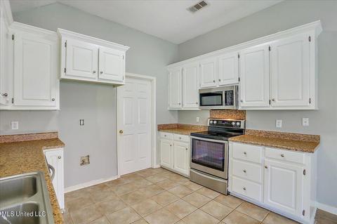 113 Afton Dr, Brandon, MS 39042 photo 13