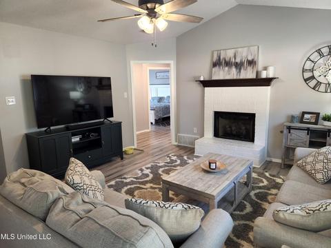 10734 Oak Leaf Dr, Olive Branch, MS 38654 photo 22