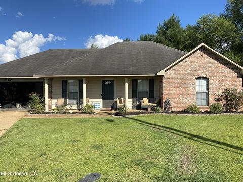 405 Avery Cv, Byram, MS 39272 photo 1