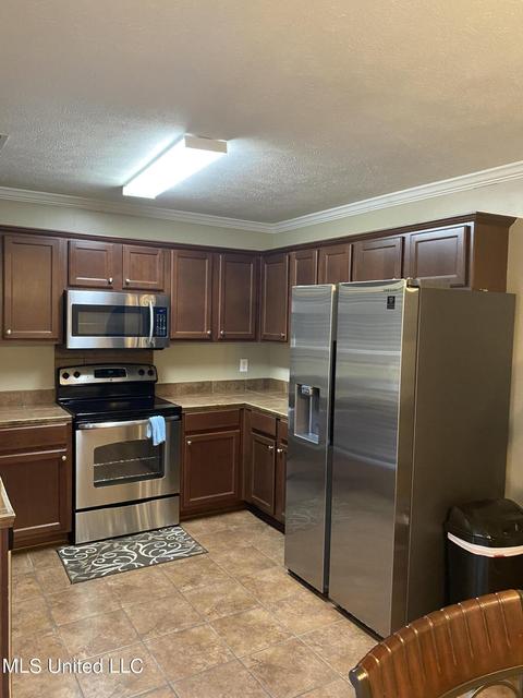 405 Avery Cv, Byram, MS 39272 photo 5