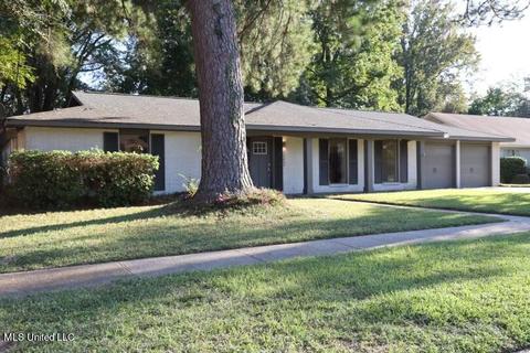 1352 Riverwood Dr, Jackson, MS 39211 photo 2